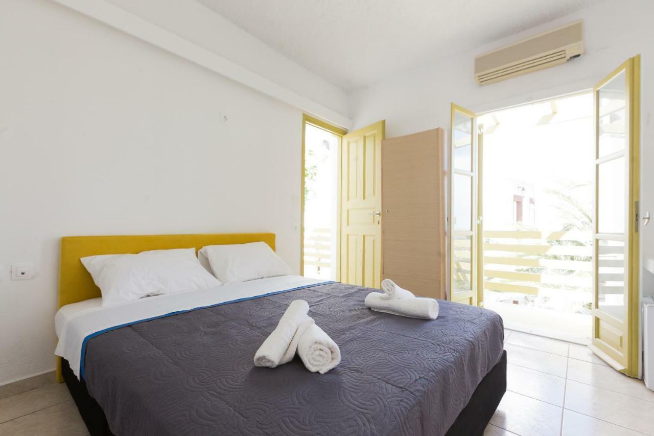 Sunny Days Hotel Firá Buitenkant foto